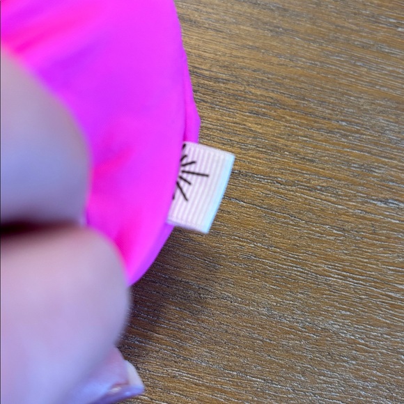 Aerie Puff Love Pouch in Hot Pink - Picture 5 of 13